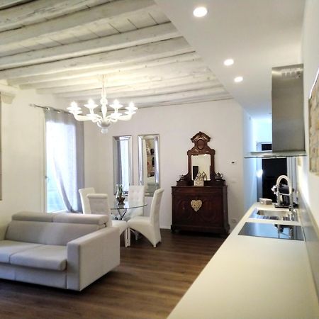 Sara S Luxury Home Five Minutes From Piazza San Marco เวนิส ภายนอก รูปภาพ