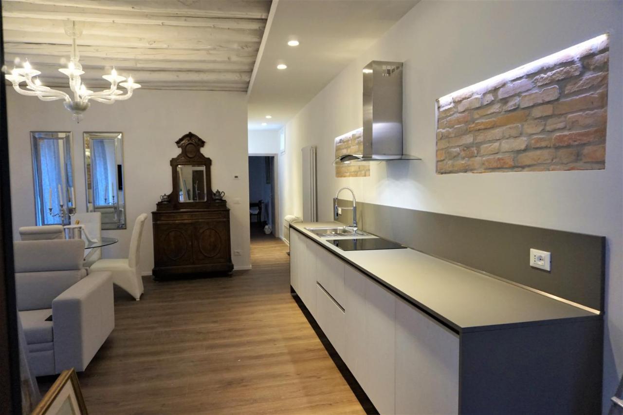 Sara S Luxury Home Five Minutes From Piazza San Marco เวนิส ภายนอก รูปภาพ