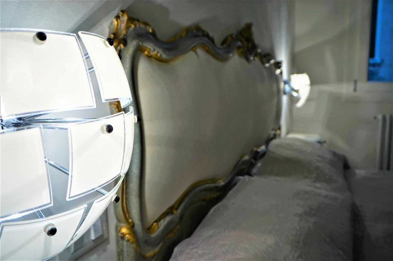 Sara S Luxury Home Five Minutes From Piazza San Marco เวนิส ภายนอก รูปภาพ
