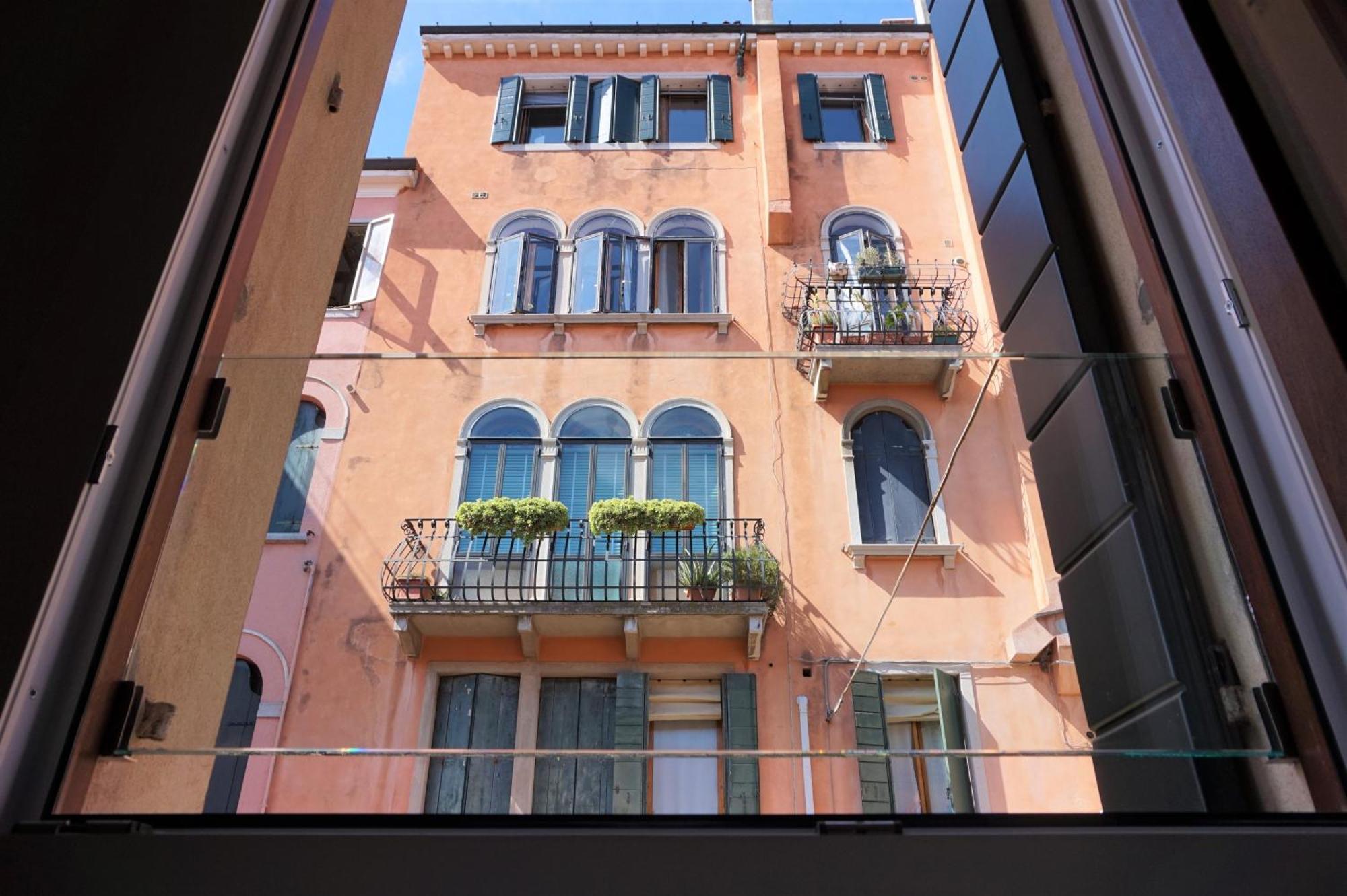 Sara S Luxury Home Five Minutes From Piazza San Marco เวนิส ภายนอก รูปภาพ